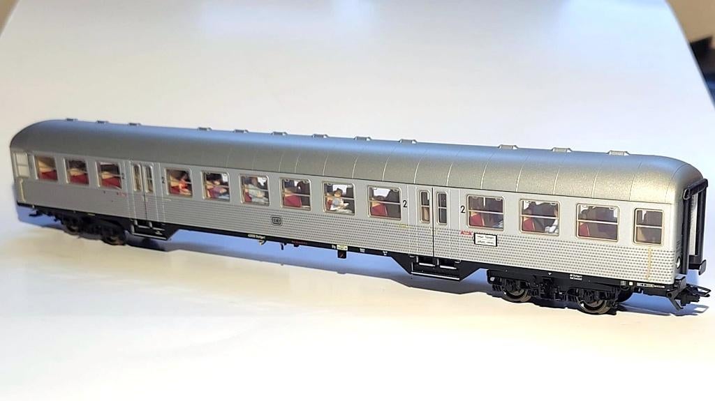 Märklin 43800 DB Silberling 2e klas rijtuig verlichting DC, Gebruikt, Gelijkstroom of Wisselstroom, Ophalen of Verzenden, Gebr. Märklin & Cie. GmbH