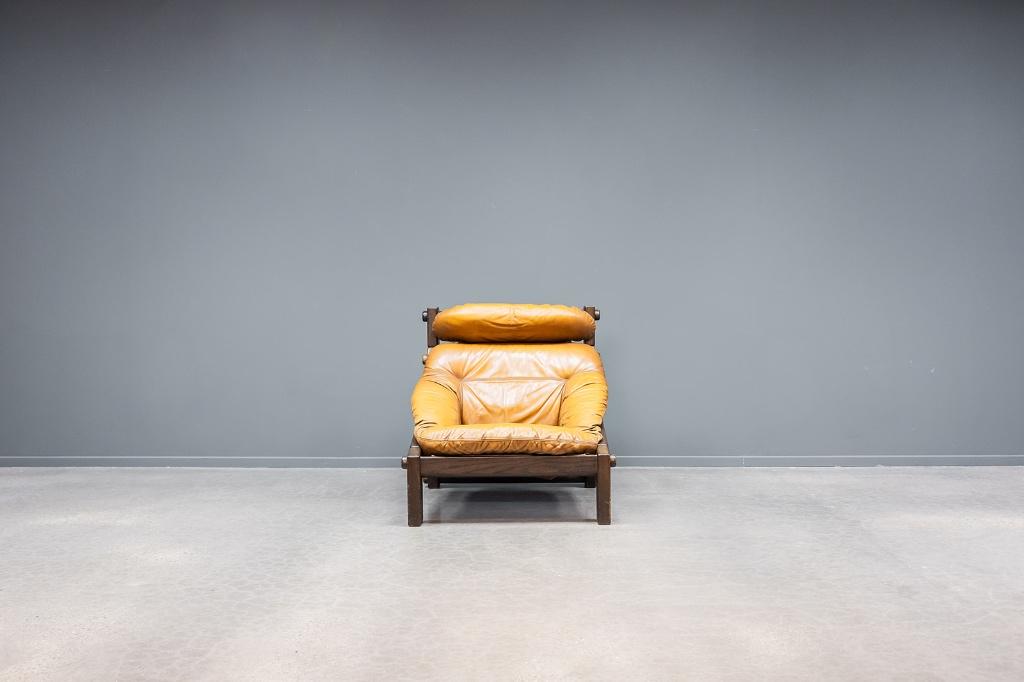 Brutalist lounge chair, Huis en Inrichting, Ophalen of Verzenden, 50 tot 75 cm