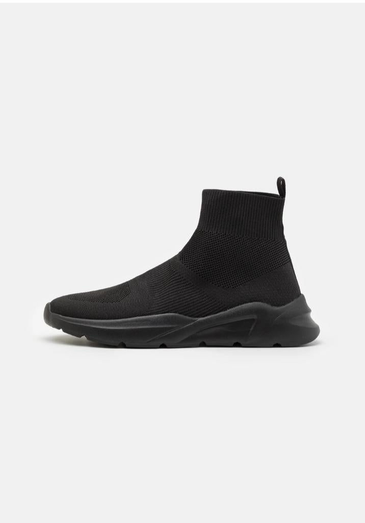 Nieuwe Pier One Hardloopschoenen/ Sneakers – Maat 47 – Zwart, Kleding | Heren, Schoenen, Ophalen of Verzenden, Nieuw, Zwart, Sportschoenen