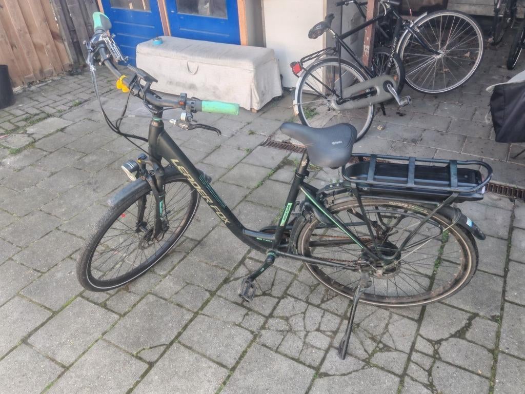 Elektrische fiets 250w met twei accu werk, Ophalen, Gebruikt, 30 tot 50 km per accu, Overige merken