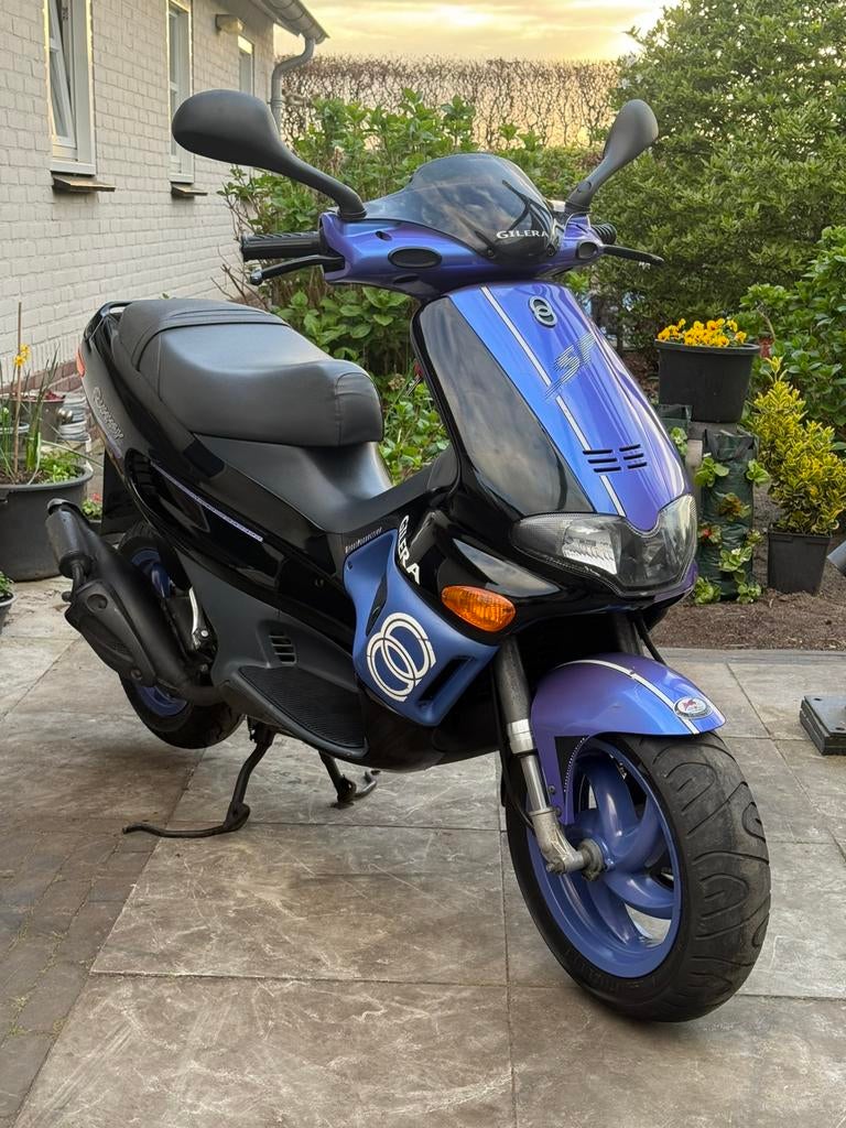 ⭐️Gilera runner sp dd violet nette staat uniek!⭐️, Fietsen en Brommers, Scooters | Piaggio, Ophalen of Verzenden, Zo goed als nieuw