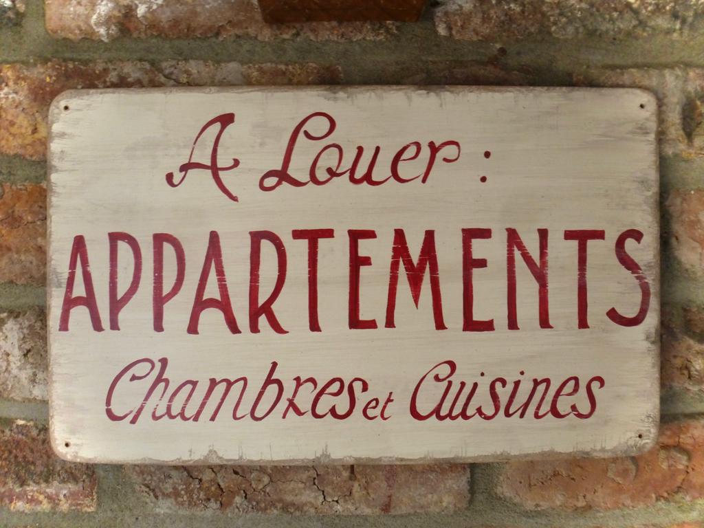 Houten Frans reclamebord / Appartement te Huur / Frankrijk, Verzamelen, Merken en Reclamevoorwerpen, Reclamebord, Zo goed als nieuw