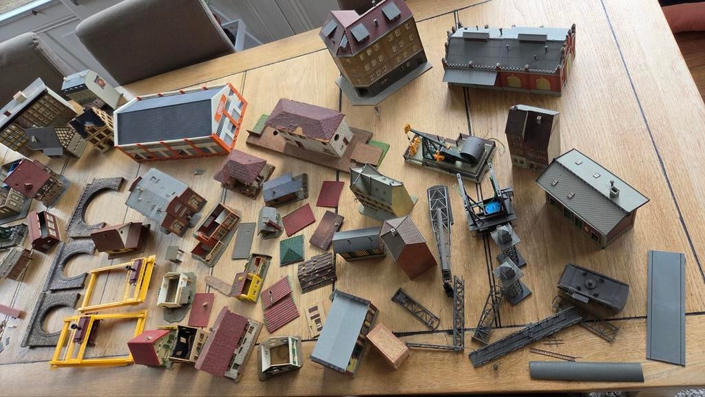 Verzameling huisjes H0 treinen Faller Pola Kibri Vollmer, Overige merken, Gebruikt, Gelijkstroom of Wisselstroom, Brug, Tunnel of Gebouw