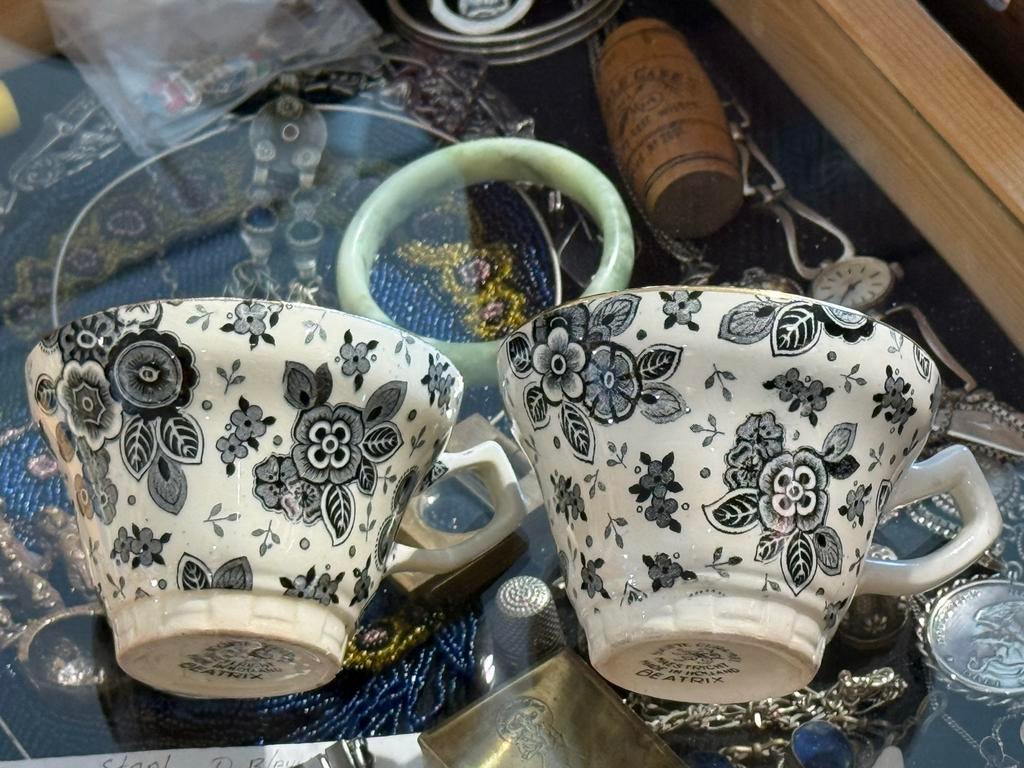 Societe Ceramique Maastricht Beatrix Zwart Kopjes, Antiek en Kunst, Ophalen of Verzenden