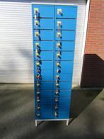 kluiskast lockerkast kluiskast 24 kluisjes met sleutels, Ophalen of Verzenden, Gebruikt