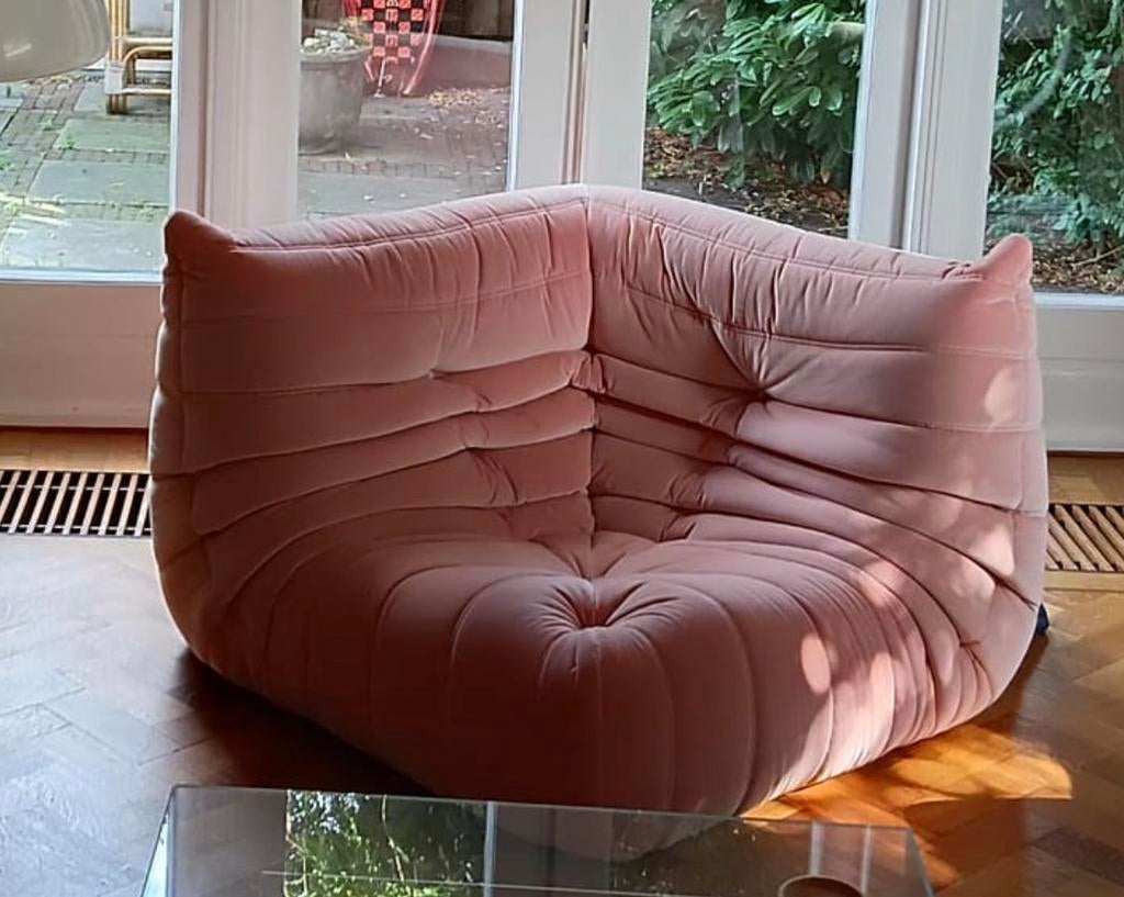 Roze bank, Togo ligne Roset hoekelement van Michel Ducaroy, Huis en Inrichting, Banken | Sofa's en Chaises Longues, Ophalen, 100 tot 125 cm