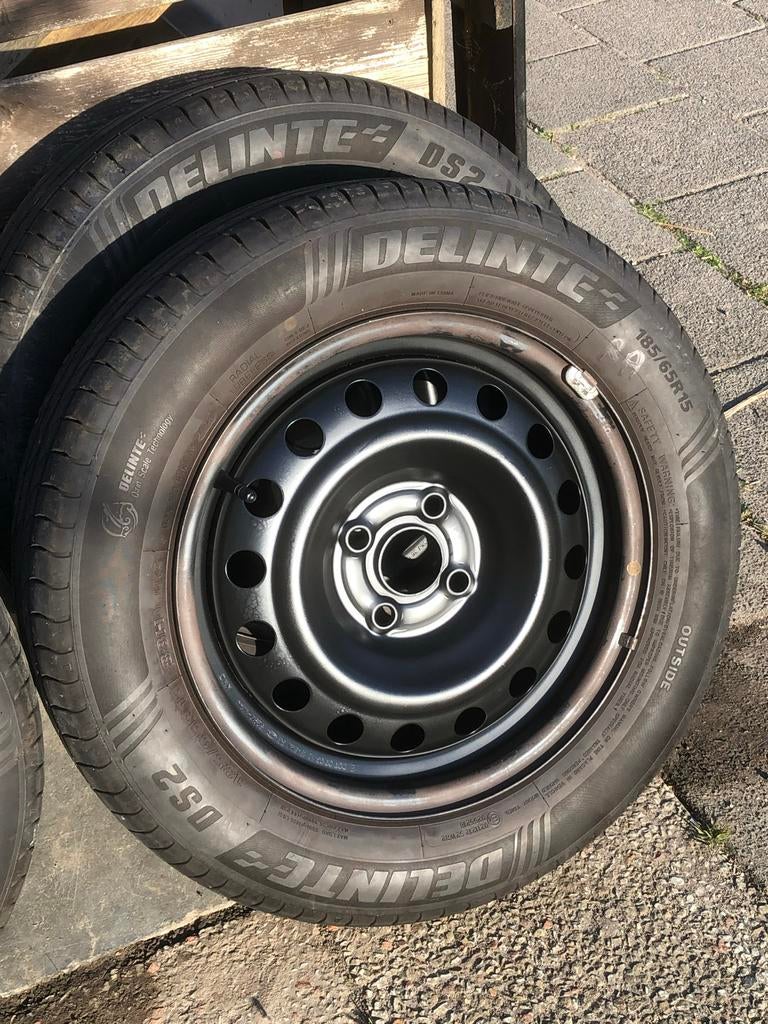 Kia Rio Zomerbanden op stalen velg 185/65R15, Ophalen of Verzenden, Gebruikt