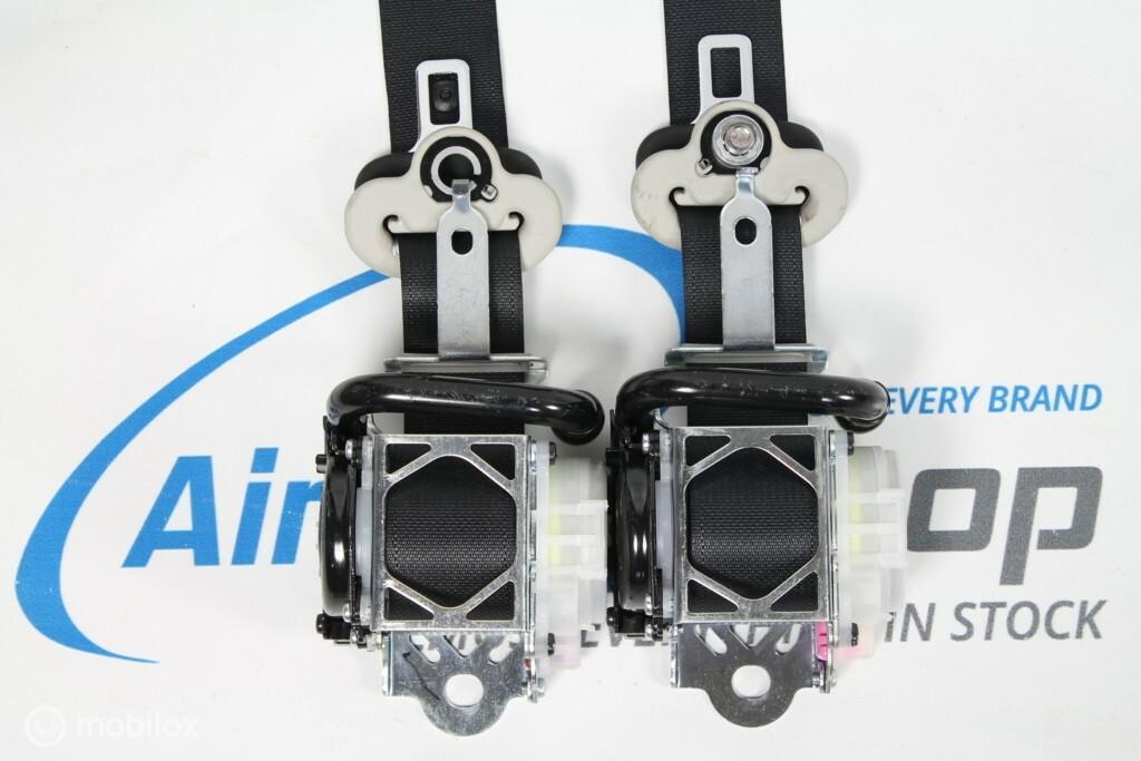 2 x gordels voor + 2 x gordels achter Mazda CX-3 2016-heden