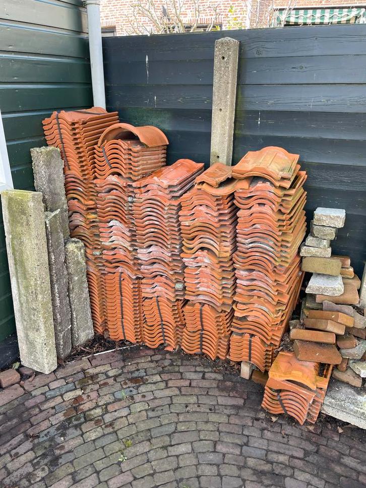 Gebruikte dakpannen van klei (ca. 200 stuks), Doe-het-zelf en Verbouw, Dakpannen en Dakbedekking, Gebruikt, Dakpannen, Steen of Klei