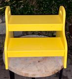 Blankhouten tweetredes trapje, Ophalen, Gebruikt, Trap, Minder dan 2 meter