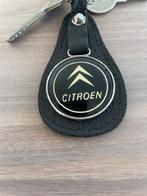 Sleutelhanger Citroën embleem op leren houder  , Ophalen of Verzenden, Gebruikt, Merk
