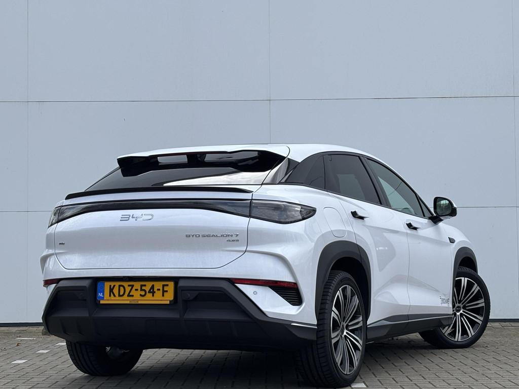 BYD SEALION 7 Design AWD 82.5 kWh | Panoramadak | 360 Camera, Auto's, BYD, Automaat, Met garantie (alle), Wit, Origineel Nederlands