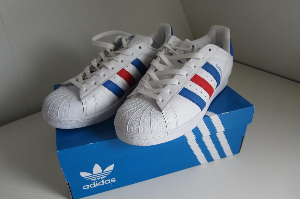 Adidas Superstar 43 1/3, Kleding | Heren, Schoenen, Wit, Ophalen of Verzenden, Adidas, Sneakers of Gympen