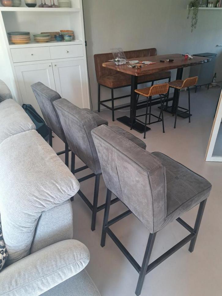 Drie barkrukken half hoog, Huis en Inrichting, Barkrukken, Gebruikt, 60 tot 90 cm, 3 krukken, Ophalen