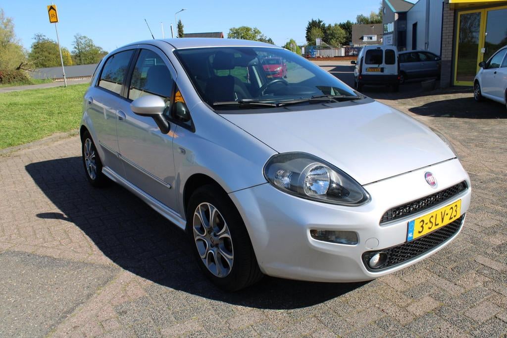 Fiat Punto Evo 0.9 TwinAir Lounge, Auto's, Voorwielaandrijving, Euro 5, 86 pk, Gebruikt