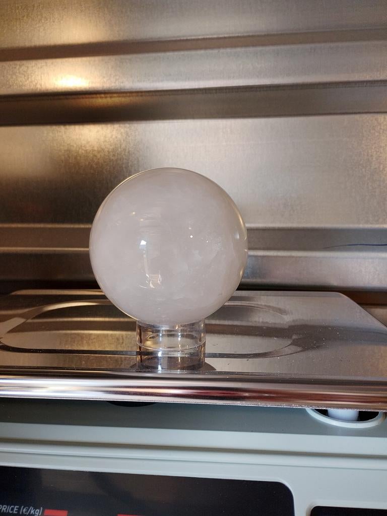 Prachtige bergkristal bol van bijna 1,5 kilo, Ophalen of Verzenden