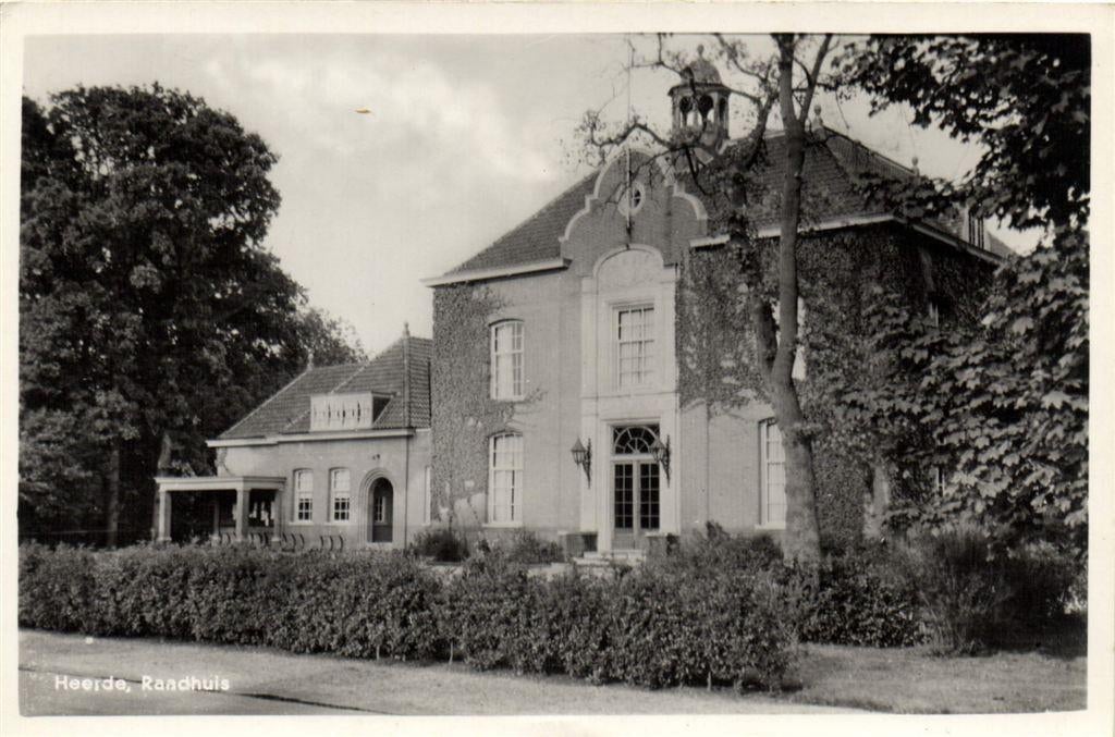 Heerde, Raadhuis - 1937 gelopen, Ophalen of Verzenden, 1920 tot 1940, Gelopen, Noord-Holland