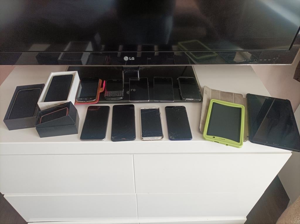 Partij Smartphones en Tablets - Nieuw & Gebruikt, Telecommunicatie, Mobiele telefoons | Overige merken, Nieuw, Zonder abonnement