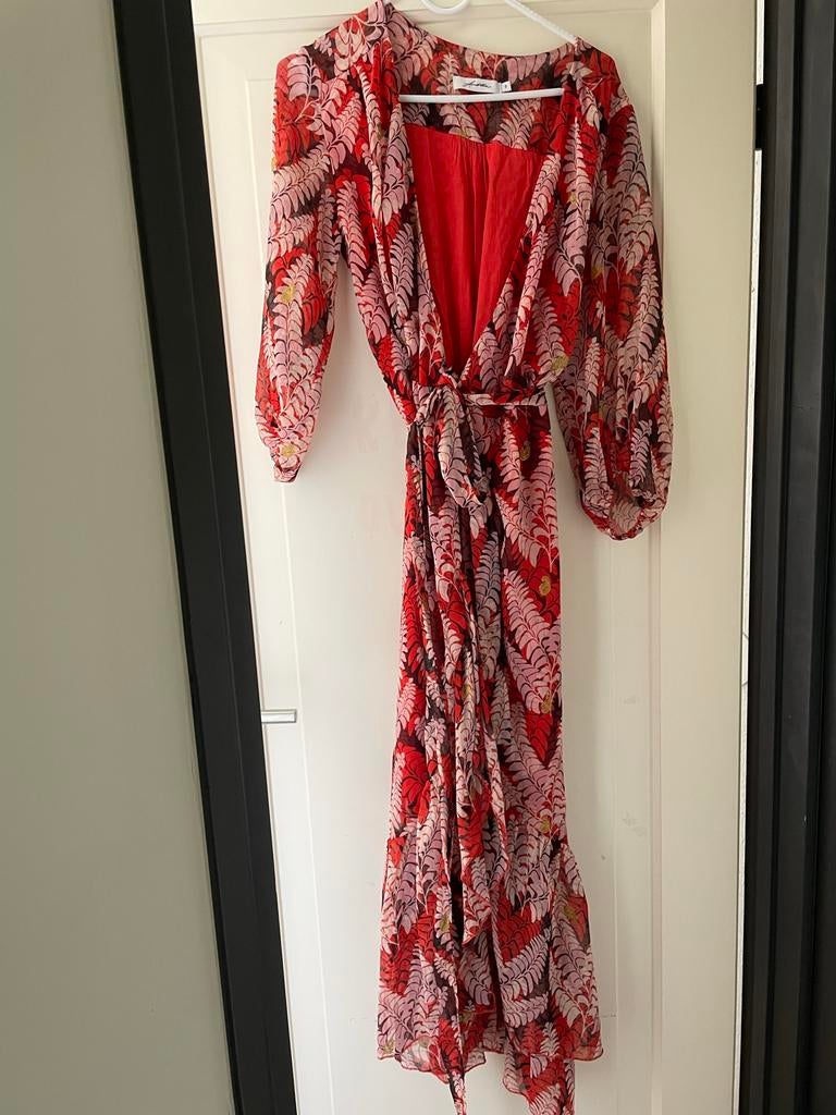 Lente/zomerjurk met bloemenprint - Amika, Ophalen of Verzenden, Maat 36 (S), Gedragen, Rood