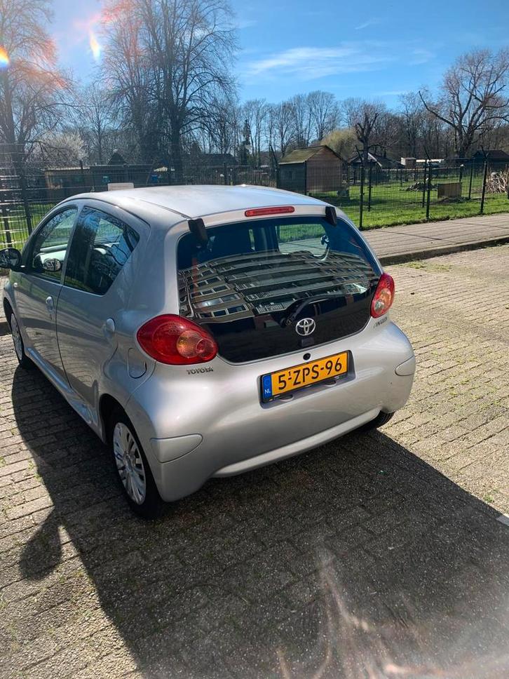 Toyota Aygo 1.0 bj 2007 Airco – Navigatie – APK 09-04-2027, Auto's, Toyota, Particulier, Aygo, Benzine, A, Hatchback, Handgeschakeld