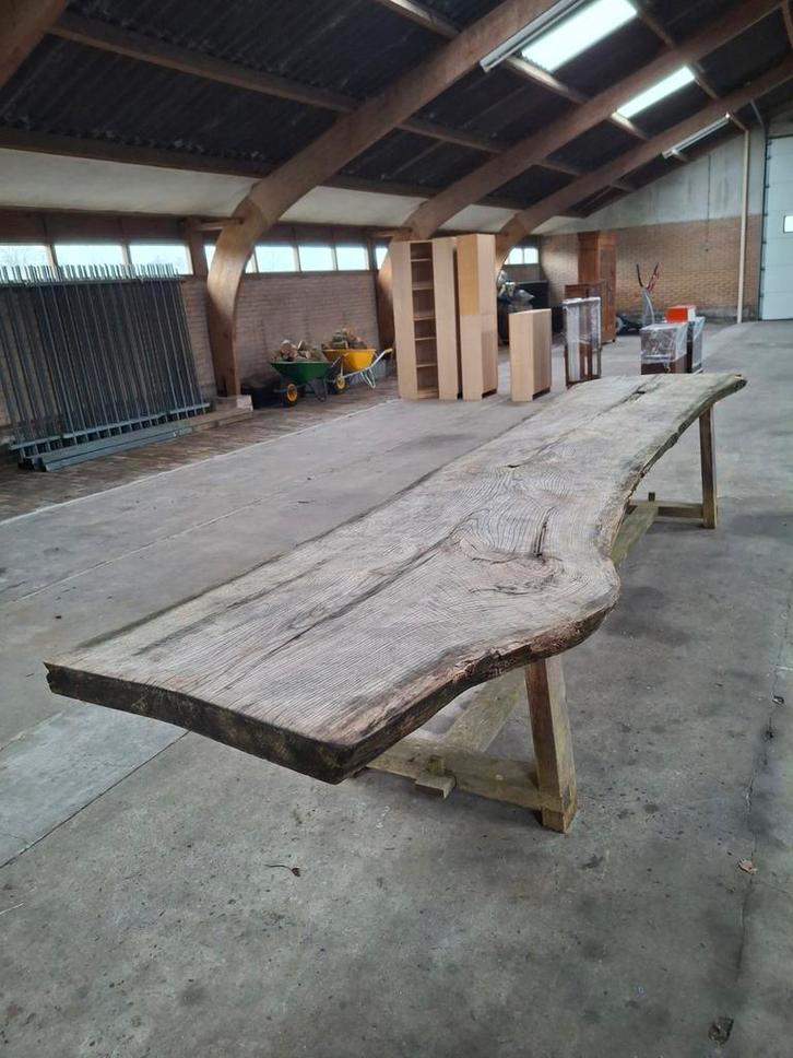 Unieke massief Eiken boomstamtafel - onbehandeld - 430x100cm, Huis en Inrichting, Tafels | Eettafels, Gebruikt, 50 tot 100 cm
