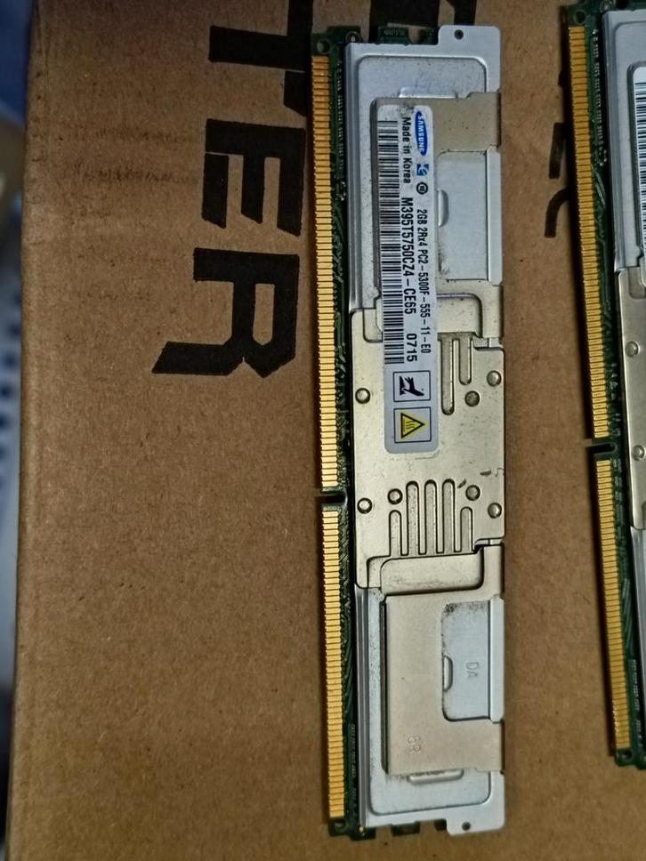 DDR2 PC2-5300F 2GB RAM Geheugenmodule (per stuk), Computers en Software, RAM geheugen, Gebruikt, Desktop, 2 GB, DDR2, Ophalen of Verzenden