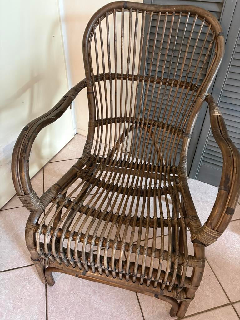 Rotan loungestoel, Tuin en Terras, Tuinstoelen, Ophalen, Zo goed als nieuw, Rotan