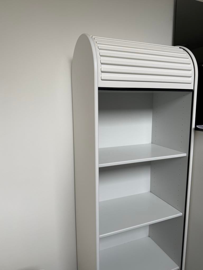 Witte Pastoe kast, modern en functioneel, Ophalen, Meerdere deuren, Zo goed als nieuw, Moderen - retro - vintage