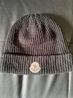 Moncler Muts - Zwart, Kleding | Dames, Mutsen, Sjaals en Handschoenen, Ophalen of Verzenden, Gedragen, Maat 38/40 (M), Muts