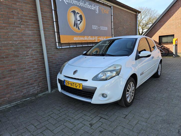 Renault Clio 1.2 TCe Collection (bj 2010), Auto's, Renault, Particulier, Te koop, Clio, ABS, Airbags, Airconditioning, Alarm, Boordcomputer
