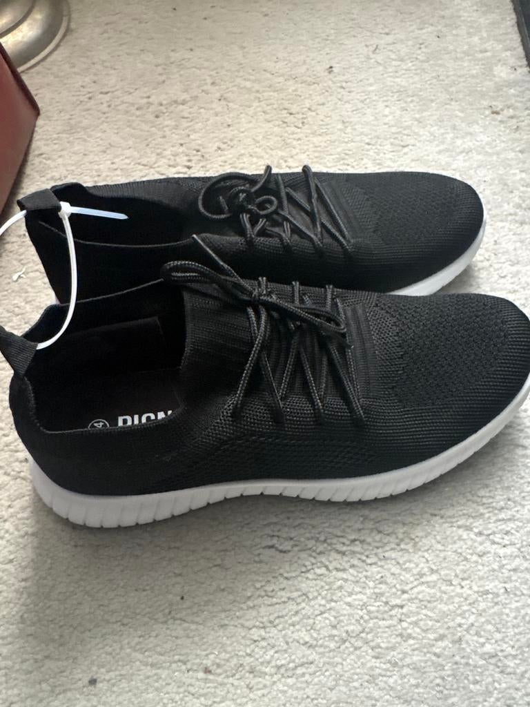 Nieuwe zwarte schoenen maat 44, Kleding | Dames, Schoenen, Ophalen of Verzenden, Nieuw, Zwart, Sneakers of Gympen