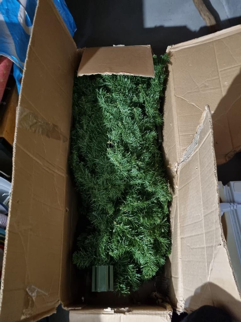 Kunst kerstboom, Ophalen, Gebruikt