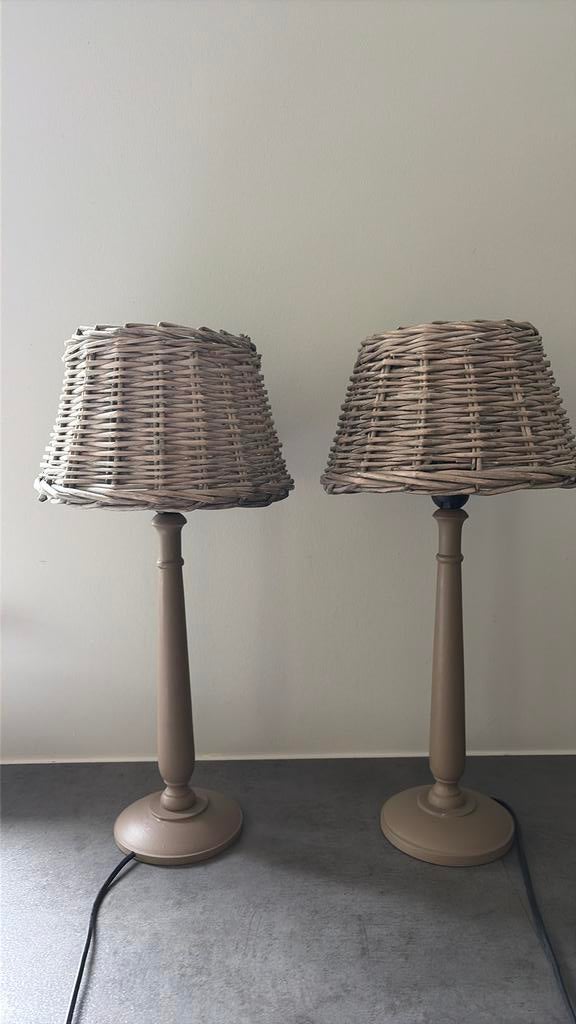 Sfeervolle taupe kleurige rieten lampjes (hoogte 50 cm., Ophalen of Verzenden, Zo goed als nieuw, 50 tot 75 cm