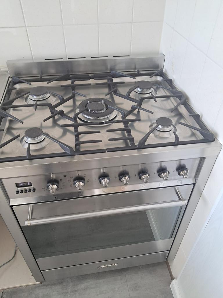 Smeg oven, Witgoed en Apparatuur, Fornuizen, 60 cm of meer, Ophalen of Verzenden, Zo goed als nieuw, Gas
