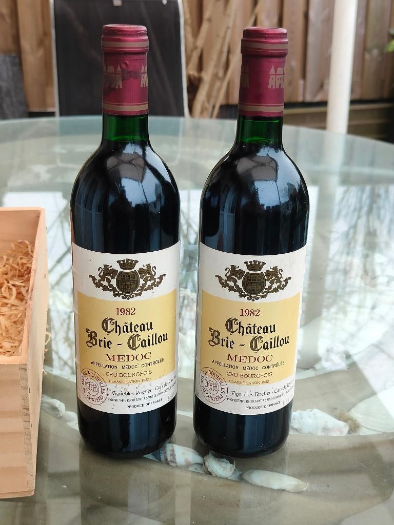 2 x 1982 Chateau Brie - Gaillou medoc Cru Bourgeois, Verzamelen, Frankrijk, Nieuw, Ophalen of Verzenden, Rode wijn