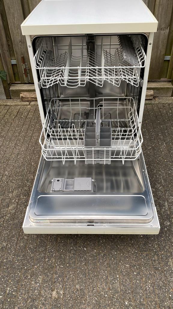 Siemens vaatwasser - Nette en schone staat, Witgoed en Apparatuur, Vaatwasmachines, Ophalen, Gebruikt