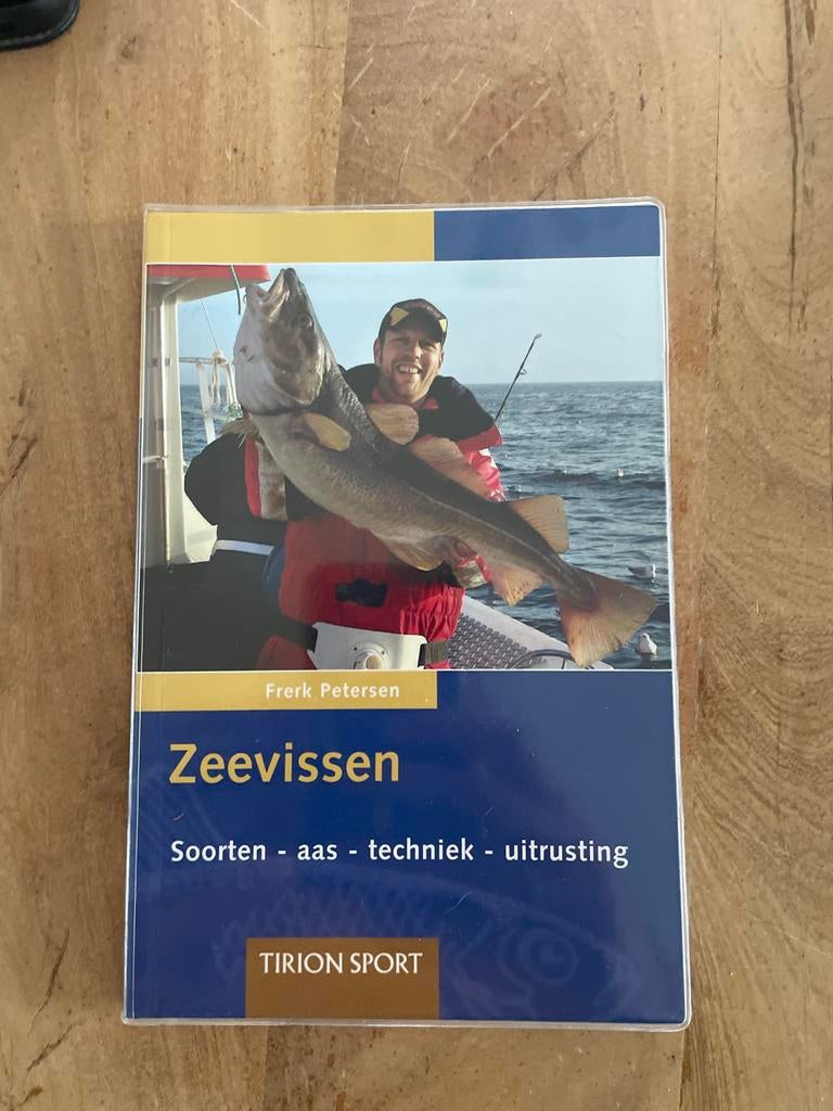 Zeevissen boek - Soorten, aas, techniek en uitrusting, Ophalen of Verzenden, Zo goed als nieuw, Overige onderwerpen