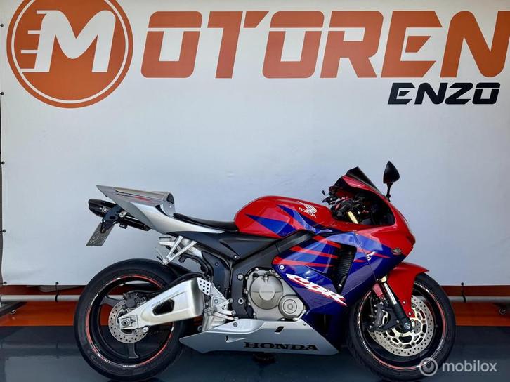 Honda CBR 600RR facelift model MIVV UITL CARBON EXTRAS, Motoren, Motoren | Honda, Bedrijf, Sport, meer dan 35 kW