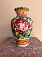 Vintage Italiaanse Majolica vaas handwerk bloemen, Antiek en Kunst, Ophalen of Verzenden