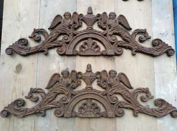 Gietijzeren ornamenten., Antiek en Kunst, Curiosa en Brocante, Ophalen of Verzenden