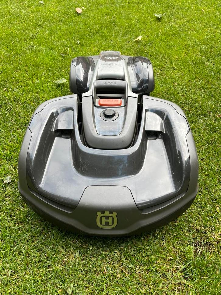 Husqvarna Automower 435X AWD (vierwielaandrijving), Tuin en Terras, Robotmaaiers, Zo goed als nieuw, 20 tot 25 cm, Ophalen