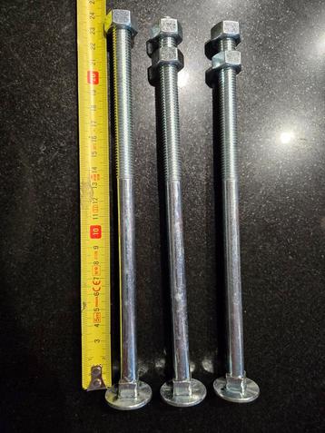 Slotbout M12 25cm met moeren, 3 stuks  beschikbaar voor biedingen