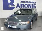 Volvo V70 2.5T AWD Summum, Auto's, Beige, 1598 kg, Vierwielaandrijving, 92 €/maand