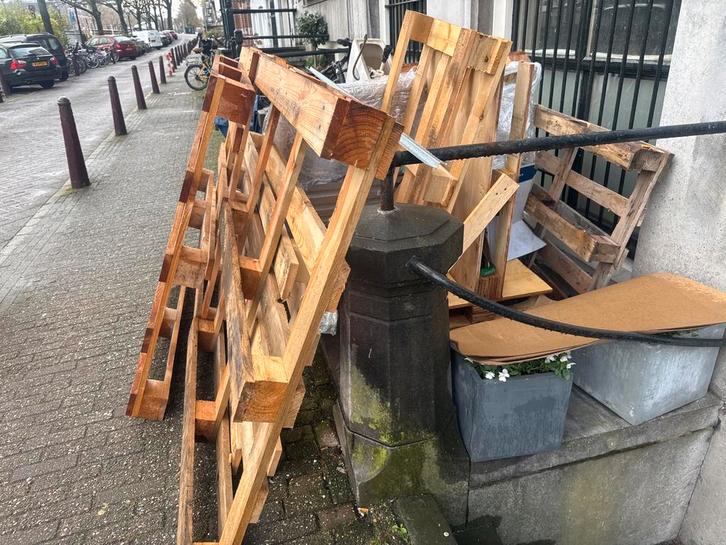 Gratis 6 Pallets Af te Halen, Doe-het-zelf en Verbouw, Hout en Planken, Gebruikt, Pallet, Overige houtsoorten, Minder dan 200 cm