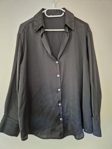 Nieuwe satijn zwart blouse van Zara in maat L beschikbaar voor biedingen