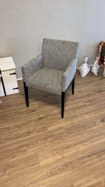 Eetkamer stoelen  beschikbaar voor biedingen