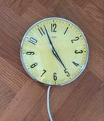 Vintage jaren ‘60 gele klok Metamec, Ophalen of Verzenden, Huis en Inrichting