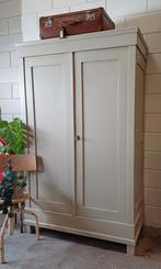 Vintage/Brocante zandkleurige kloosterkast, Landelijke kast, Ophalen of Verzenden