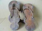 Curiosa Afrikaanse inheemse houten schoenen sandalen 1950, Ophalen of Verzenden