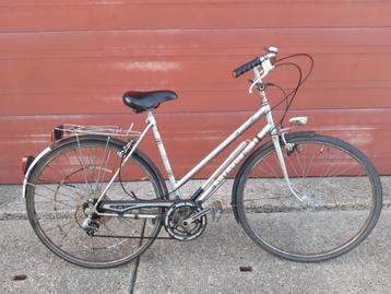 LEUKE GOEDRYENDE BATAVUS FIETS NU 49.95 EURO  beschikbaar voor biedingen
